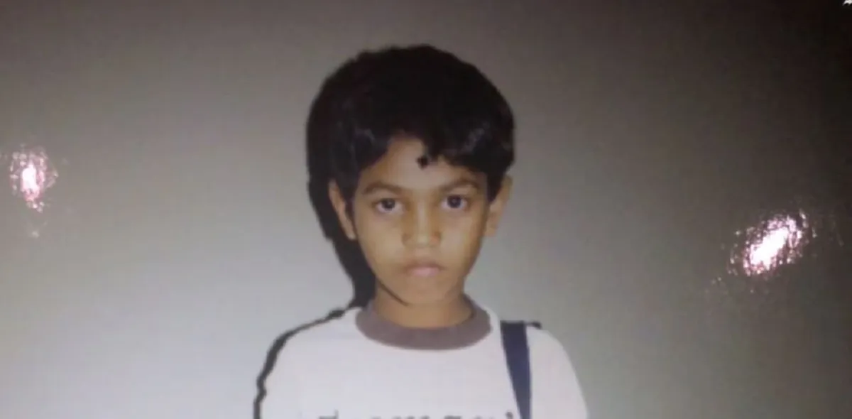 เด็กชายวัย 4 ขวบหลงกับแม่ หายไป 25 ปี ก่อนได้มาเห็นประตู ที่คุ้นเคยบนอินเทอร์เน็ต