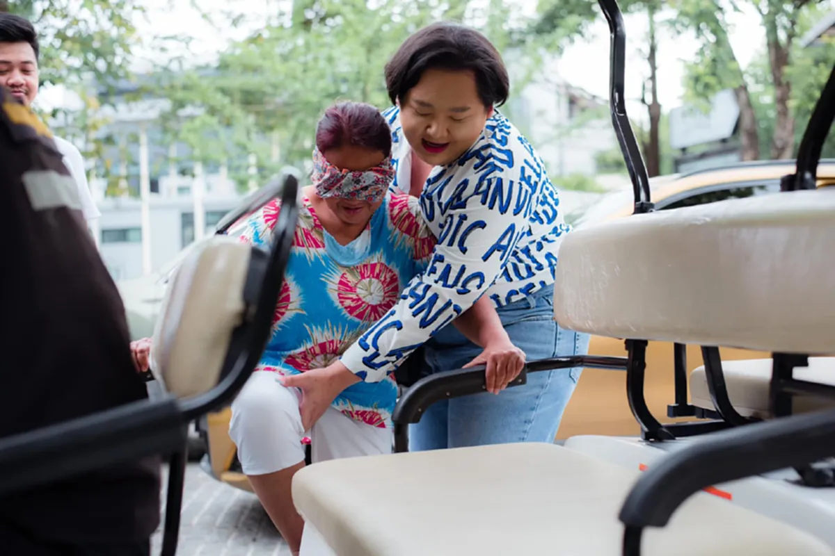 ยูทูปเบอร์ดัง ทำงานหนักใช้เวลา 4 ปี จากเด็กสลัมคลองเตย สู้บ้านหลังละเกือบ 30 ล้าน เพื่อแทนคุณครอบครัว