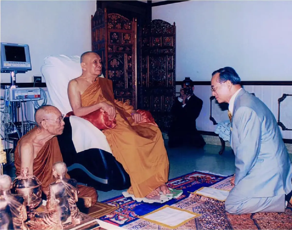 ลูกศิษย์แห่อาลัย สิ้นเจ้าคุณบุญยนต์ ผู้ช่วยเจ้าอาวาสวัดบวรนิเวศฯ มรณภาพสิริอายุเป็นมงคล