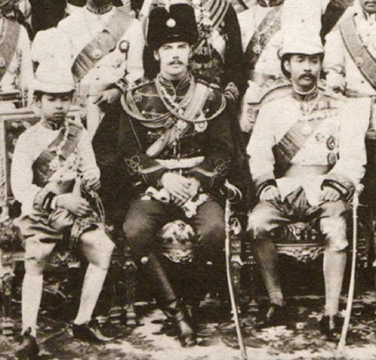 เมื่อครั้ง ร. ๕ ทรงถูก มกุฎราชกุมารแห่งรัสเซีย ลองพระราชหฤทัย ขอพระแก้วมรกตไปประดิษฐานที่กรุงรัสเซีย