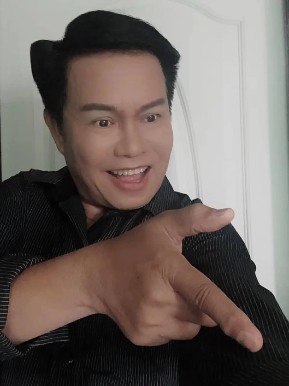 มนต์สิทธิ์ คำสร้อย ไม่ปล่อยให้รอนาน แจกเลขเด็ดแฟนคลับ 3 ตัวเน้นๆ งวด 1 พ.ย 63