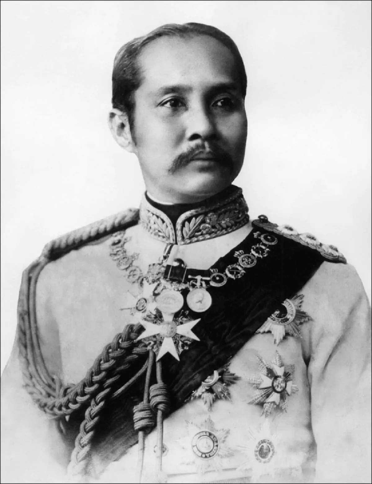 ความทุกข์ของ ร.5 หลังขึ้นครองราชย์ เป็น กษัตริย์วัยเยาว์