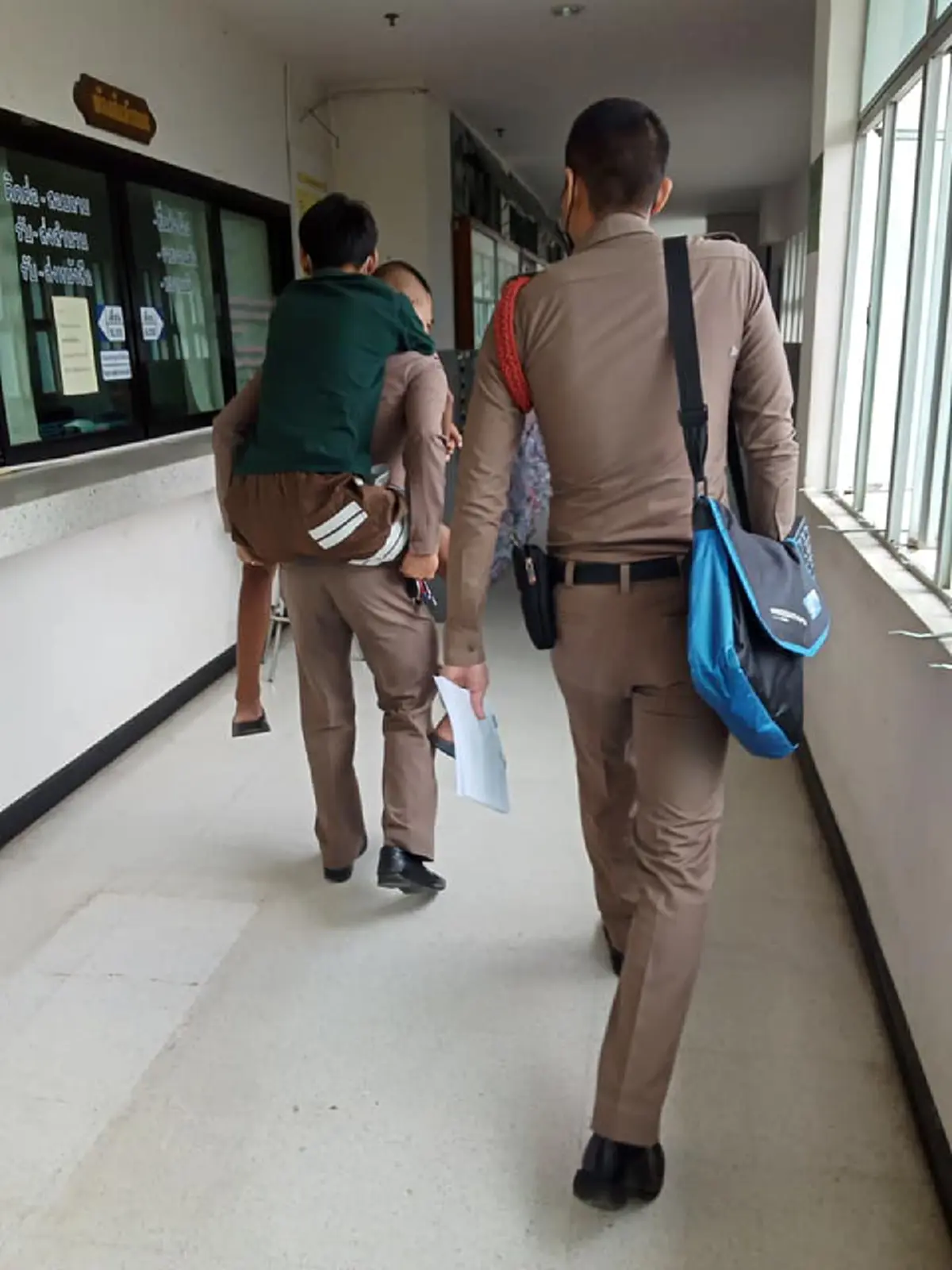 สาวเคยมีอคติกับ ตร. ก่อนพาลูกไปแจ้งความต้องเปลี่ยนความคิดใหม่ไปตลอดกาล