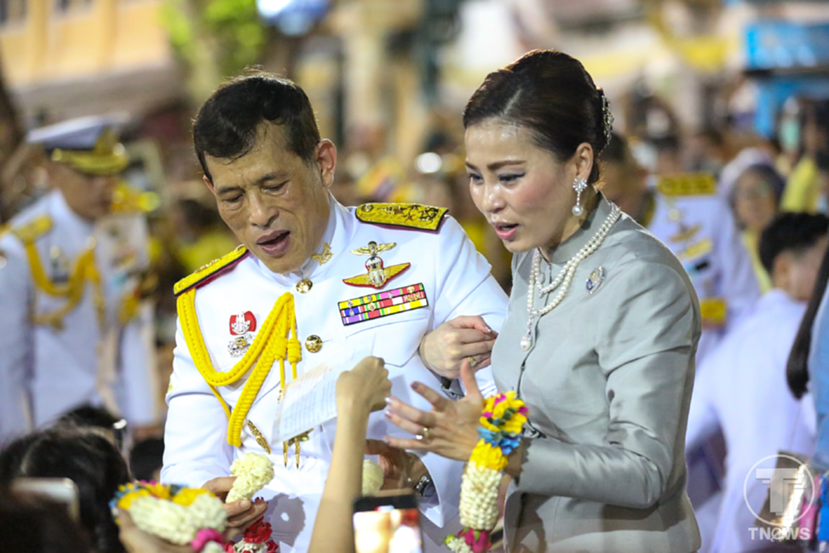 เผยภาพฉลองพระบาท ในหลวง ร.๑๐ ขณะเสด็จยังท้องสนามหลวง