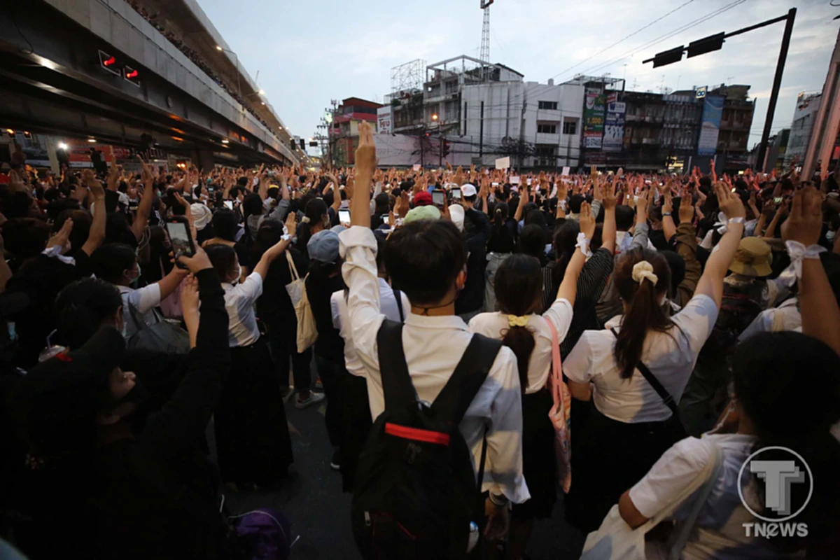 ทนายอนันต์ชัย เผยอุทาหรณ์ ของทนายผู้ชุมนุมทางการเมือง สุดท้ายทำให้ชีวิตไร้อนาคต-ไร้ค่า ส่วนแกนนำจะโดดเดี่ยวและเดียวดาย