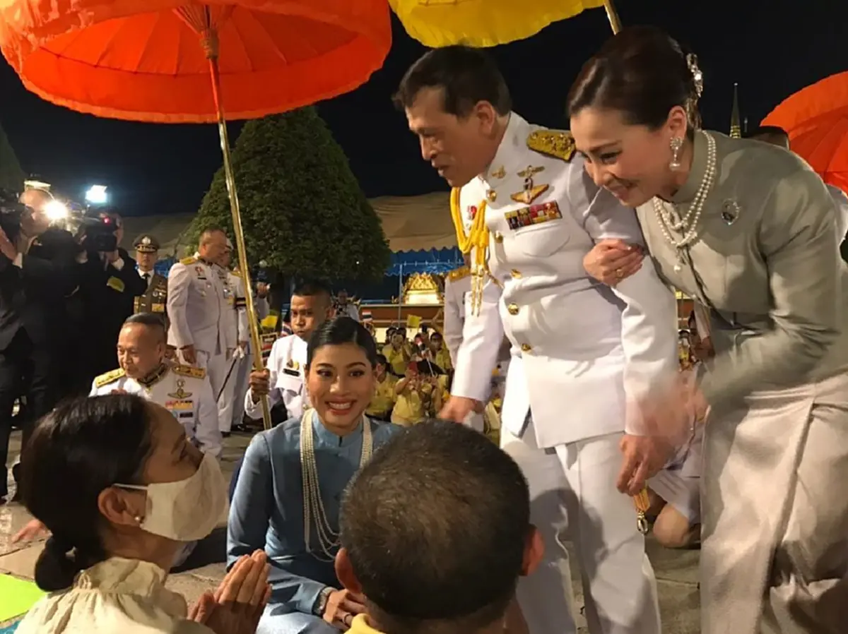 นก สินจัย สุดตื้นตัน ได้รับเสด็จใกล้ชิด ร.10 และ พระราชินี จนขอบันทึกไว้ในหัวใจ
