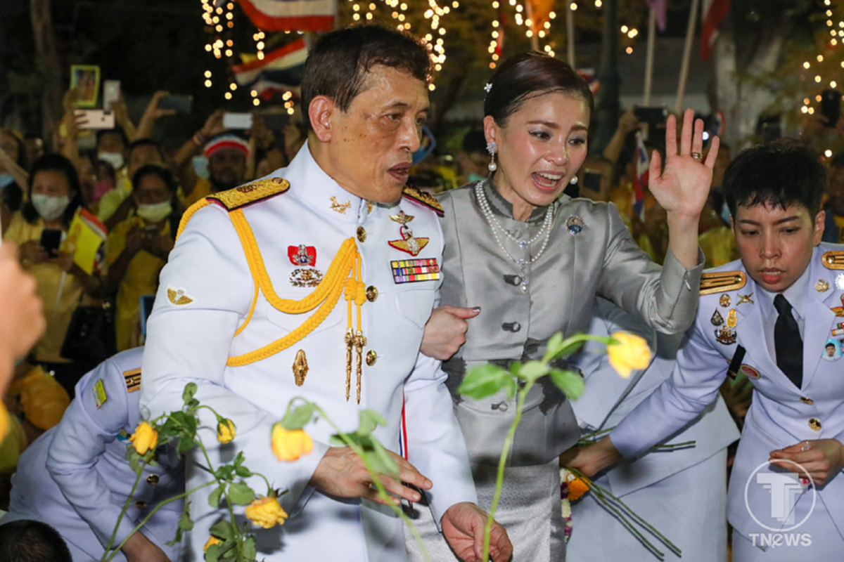 เผยภาพฉลองพระบาท ในหลวง ร.๑๐ ขณะเสด็จยังท้องสนามหลวง