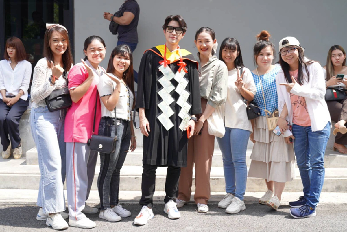 ปังปอนด์ อัครวุฒิ เรียนจบปริญญาตรี พร้อมลุยงานละครเต็มที่