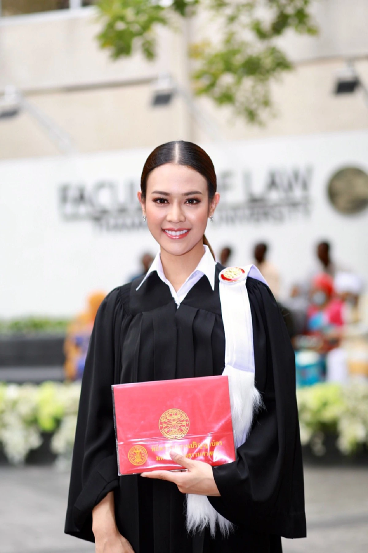 ปริม กุญชนิตา ปลื้ม จบปริญญาโทกฎหมาย หวังมุ่งมั่นทำดีเพื่อสังคม