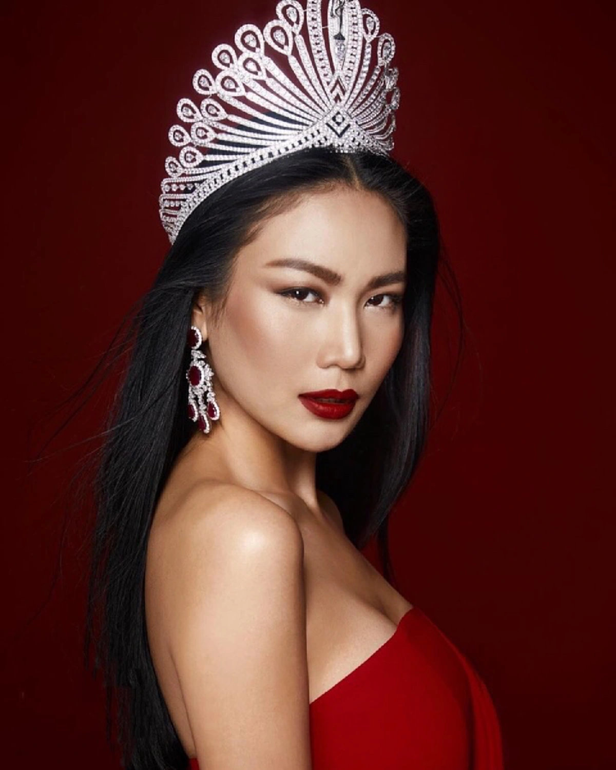 นิ้ง โศภิดา มิสยูนิเวิร์สฯ2018 เผยเส้นทางรักระดับจักรวาลกับสามีนักธุรกิจร้อยล้าน