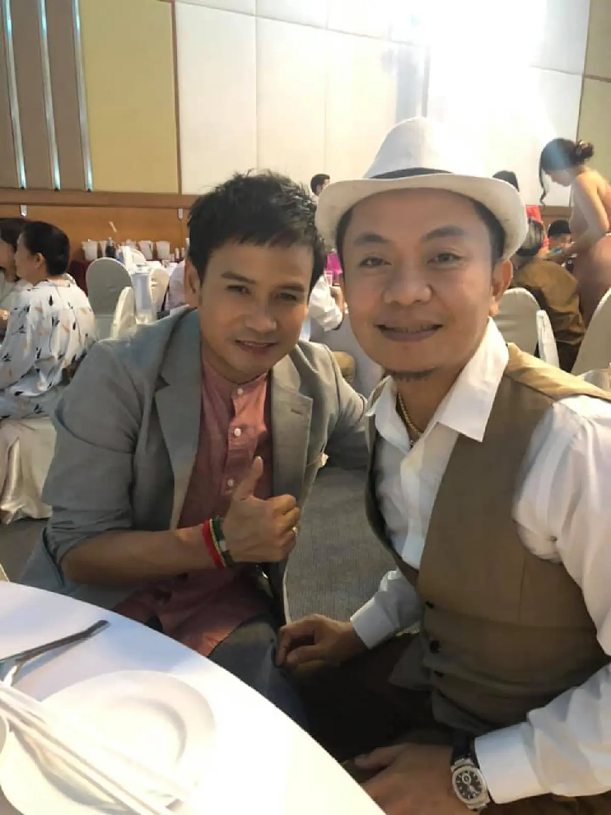 ชื่นมื่น งานแต่ง  แพรวา ลูกสาว ครูสลา ที่เข้าพิธีมงคลสมรสอย่างเรียบง่าย