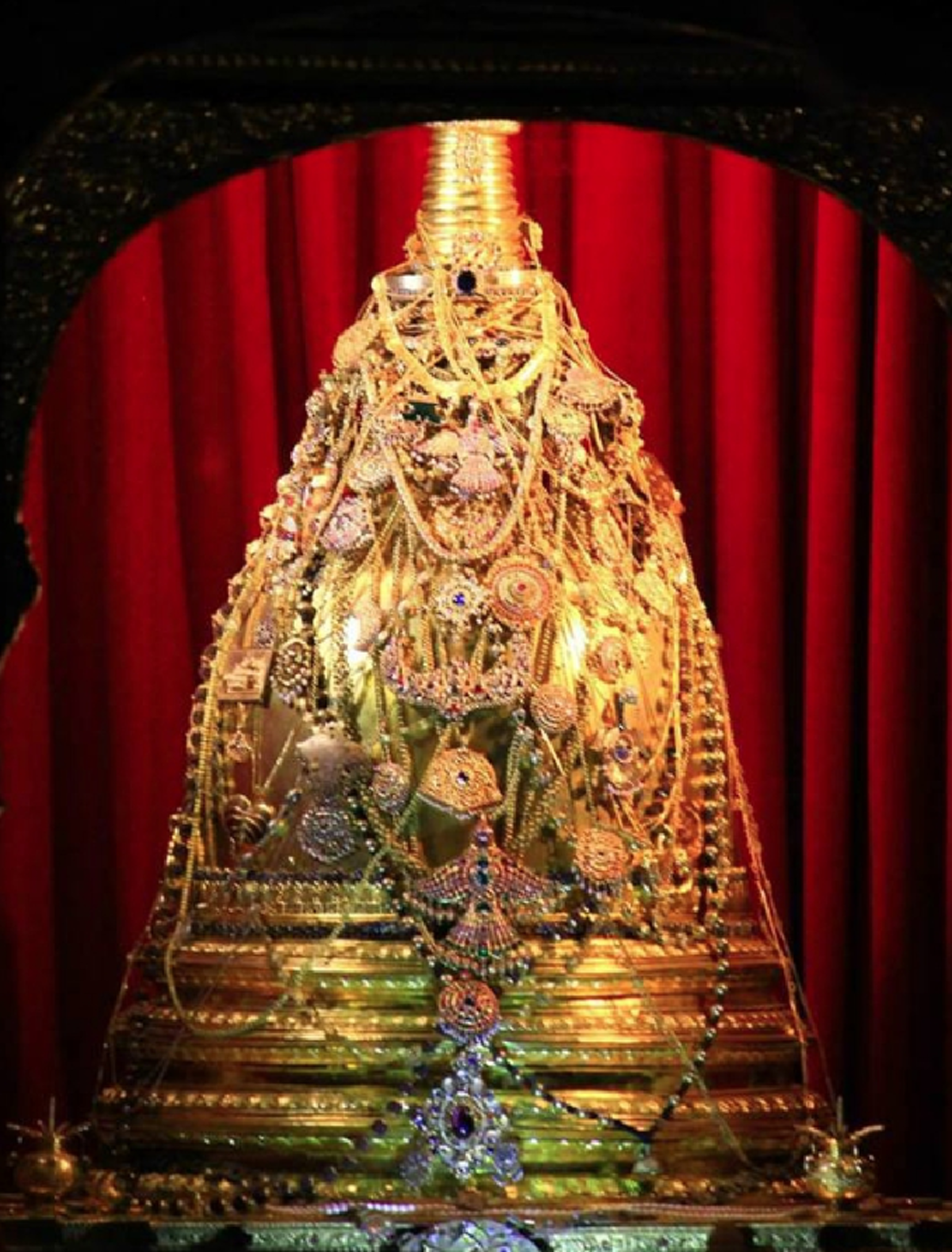 พระบรมธาตุเขี้ยวแก้ว สิ่งศักดิ์สิทธิ์​ล้ำค่าของชาวศรีลังกา