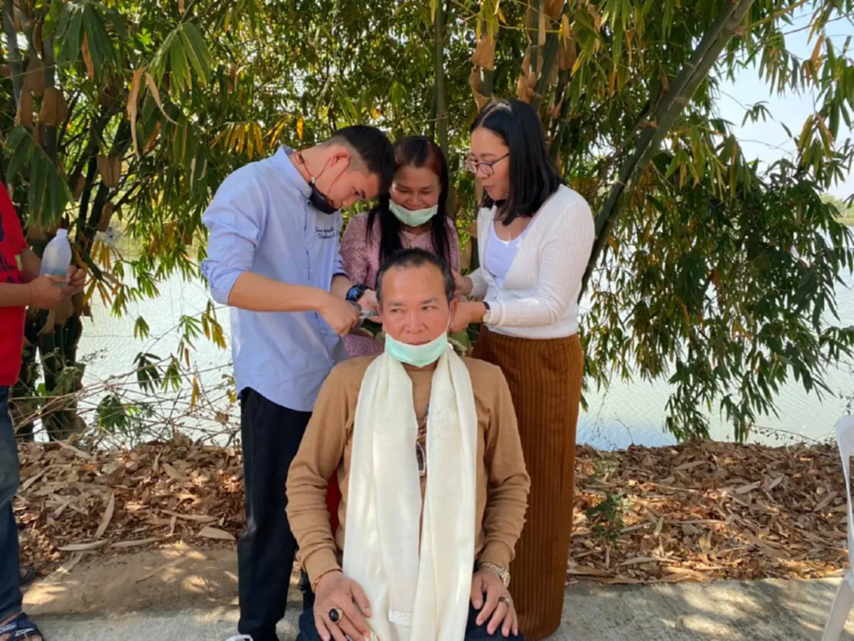 อนุโมทนา  นักร้องรุ่นใหญ่ "พรศักดิ์ ส่องแสง" ลาบวชในวัย 60 ปี
