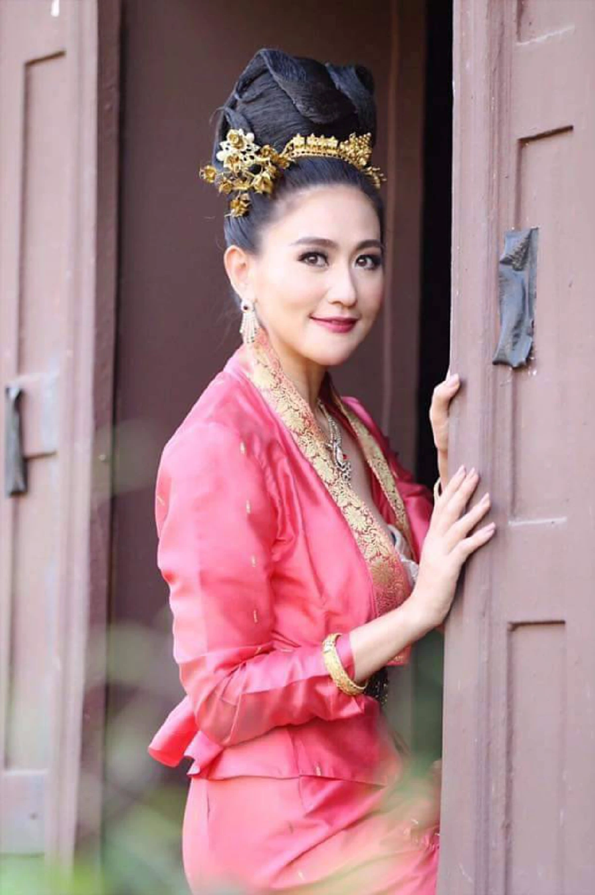 โอ๋ รุ่งระวี ร้องโอด ต้องเปิดไอจีใหม่ หลังโดนตัวปลอมไอจี ยอดฟอลโล่หายนับแสน