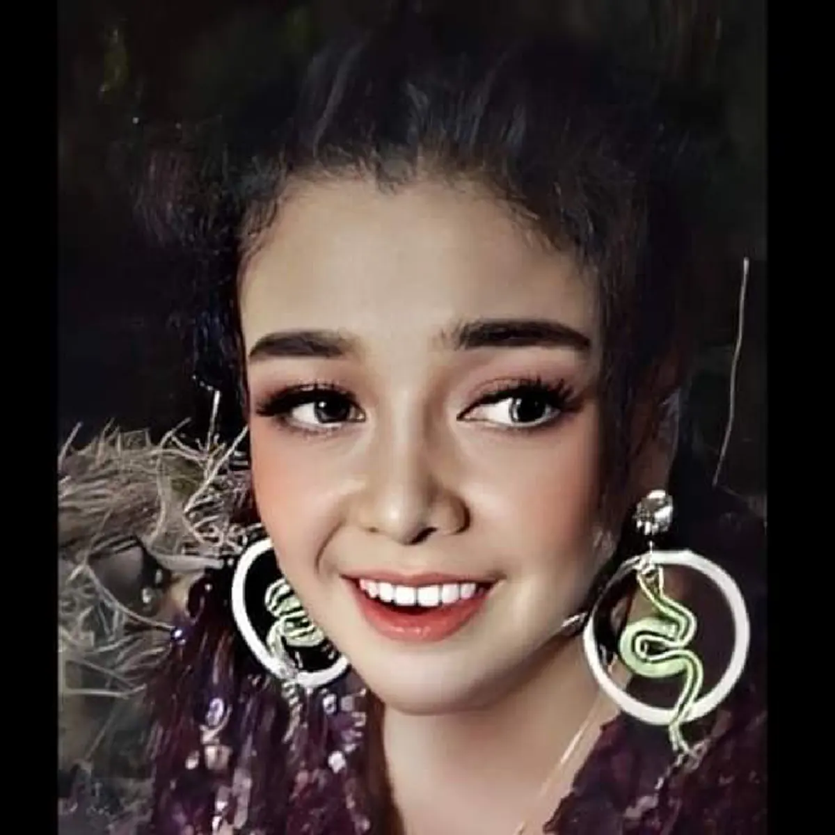 ยุ้ย ญาติเยอะ
