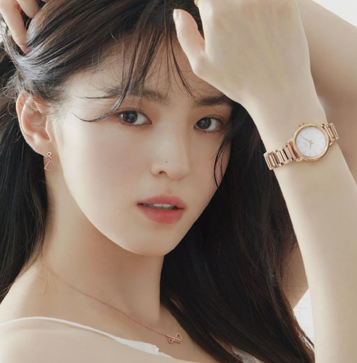 "ฮันโซฮี" พลิกบทบาทเมียน้อยหน้าสวยขี้วีน สู่นางเอกหวานละมุนในซีรีส์ Nevertheless