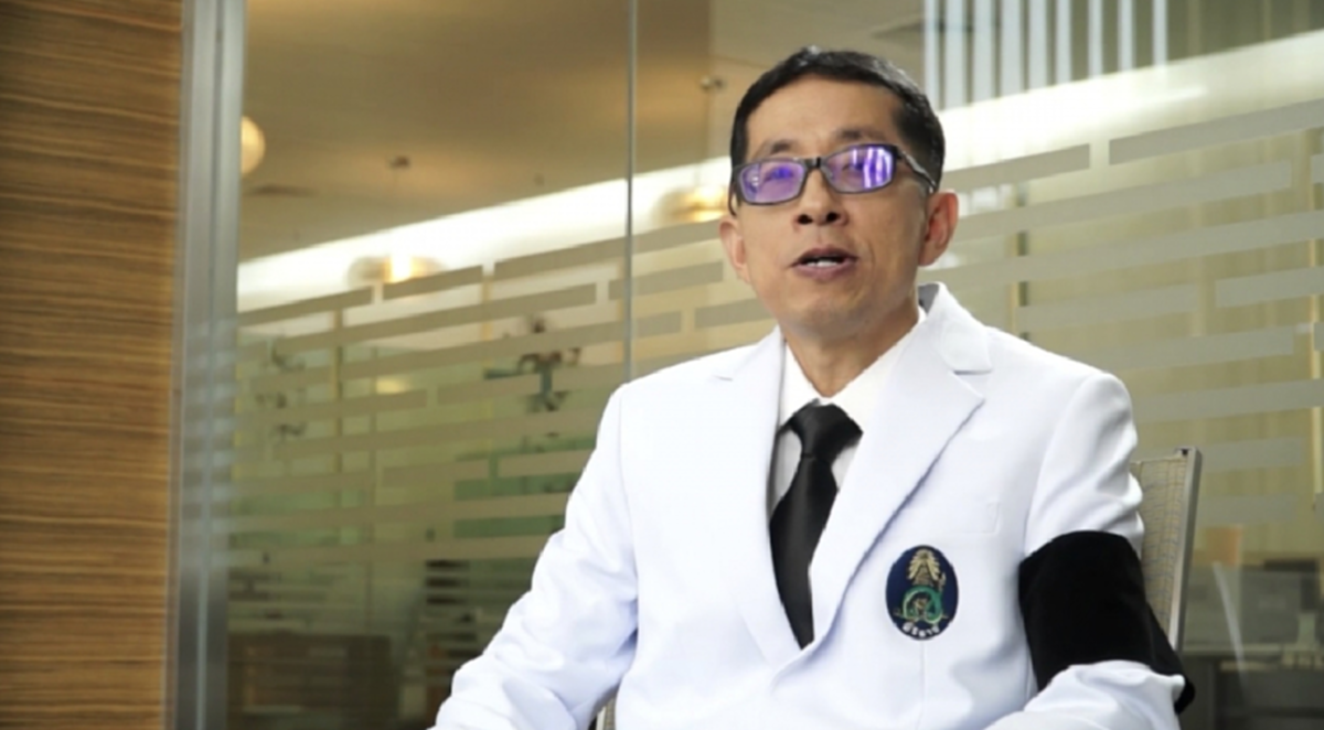 หมอนิธิพัฒน์ เตือน “เดือนสิงหาคม” อย่าออกจากบ้าน ศึกแดงเดือดของจริง
