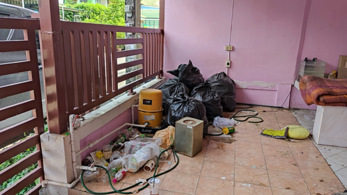 เจ้าของบ้านแทบลมจับ ปล่อยบ้านให้เช่า เปิดเข้าไปเจอห้องขี้หมา ใครกินข้าวอยู่ เลื่อนผ่านไปก่อน