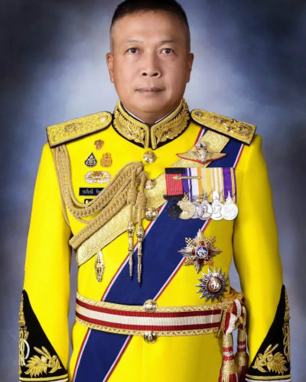 โปรดเกล้าฯ 3 ผบ.เหล่าทัพเป็น ส.ว.แล้ว