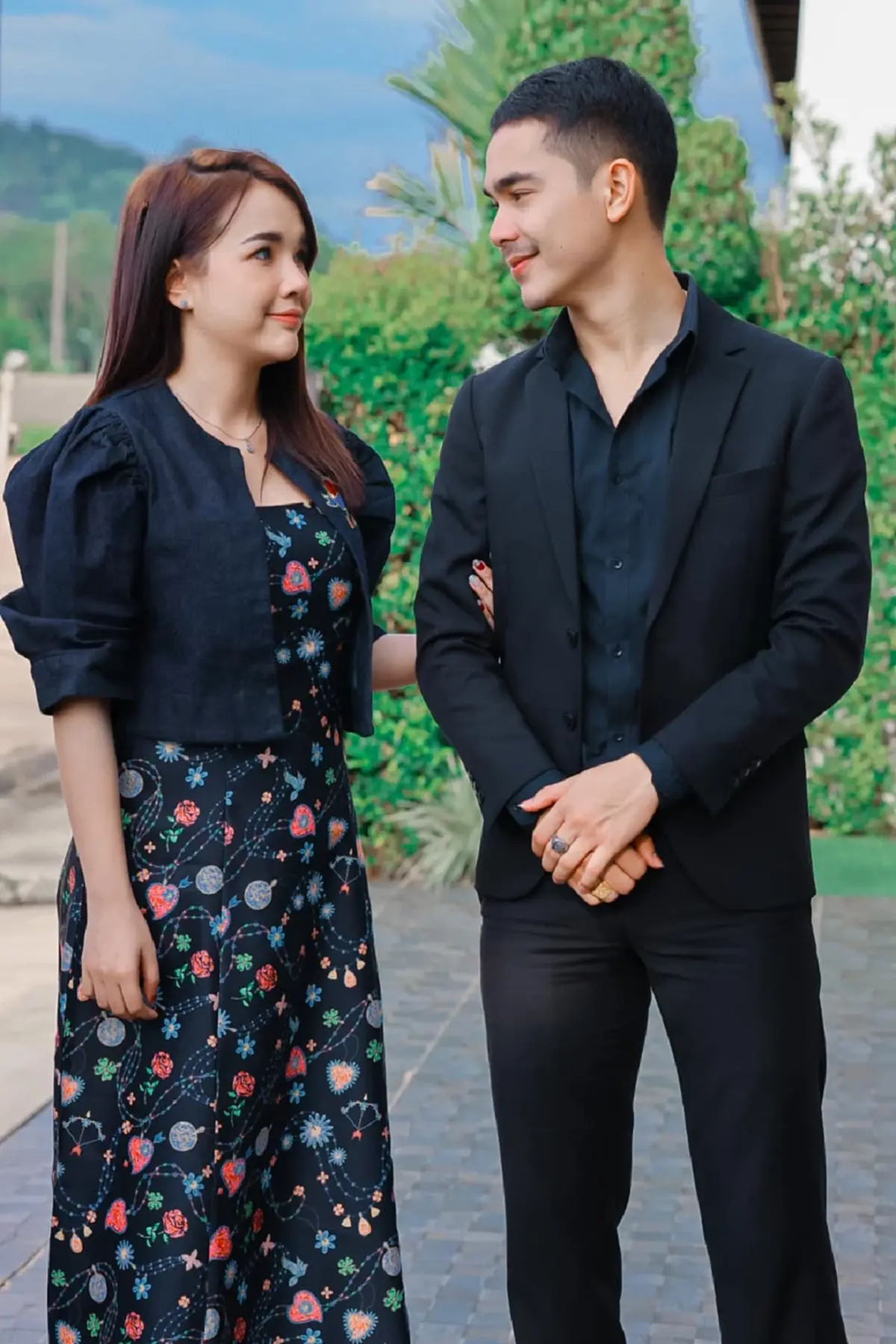 ยิว แฟน เจนนี่ โดนถามเลิกเป็นตำรวจแล้วหรอ