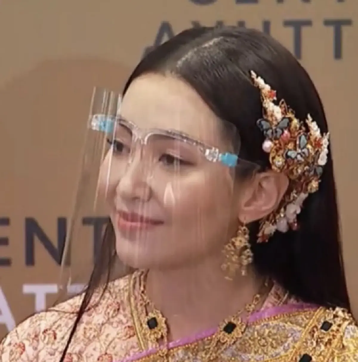 เวียร์ เช่ารถกับใคร เบลล่า ปฏิเสธเช่ารถกับเวียร์