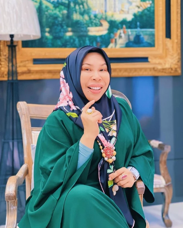 เศรษฐีนีมาเลย์ ประกาศรับสมัครผู้ช่วยชาย จ้างสูงเดือนละ 80,000 บาท