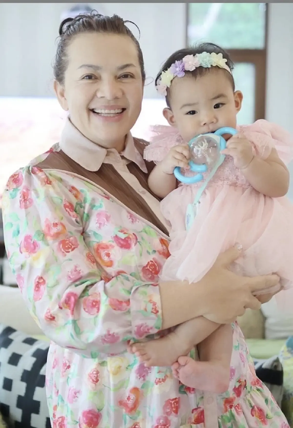 เปิดโฉมหน้าแม่แท้ๆ น้องแอลลี่ หลัง หนูแหม่ม รับเลี้ยงเป็นลูกบุญธรรม