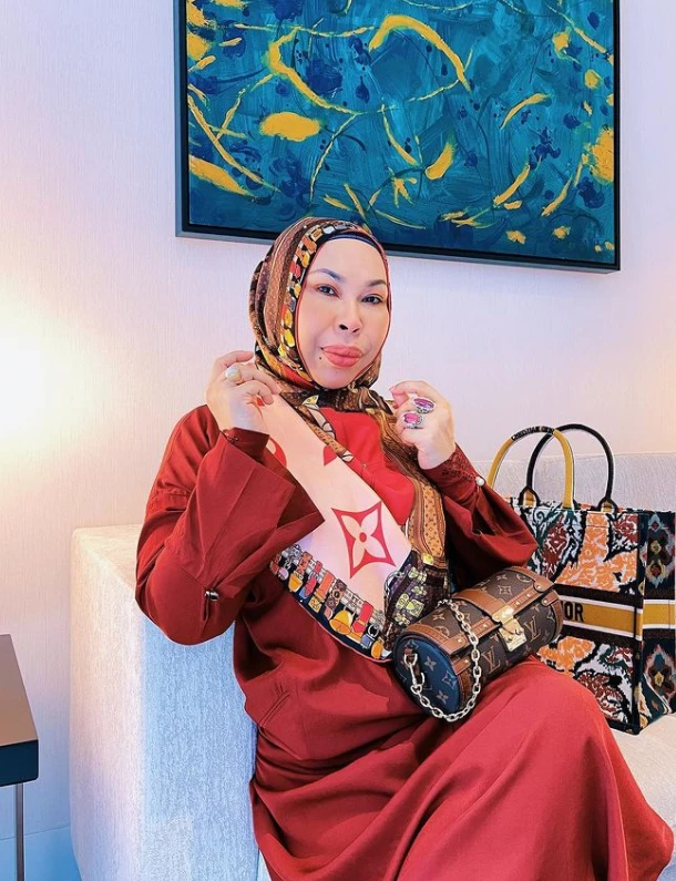 เศรษฐีนีมาเลย์ ประกาศรับสมัครผู้ช่วยชาย จ้างสูงเดือนละ 80,000 บาท