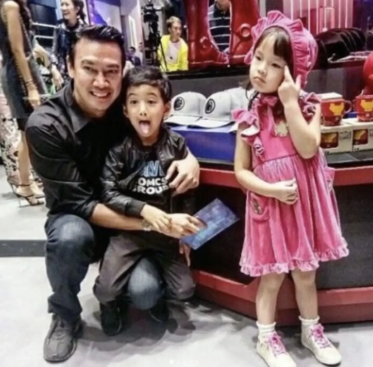 ผู้กำกับอ๋อ โผล่คอมเมนต์อวยพรวันเกิด น้องปีใหม่
