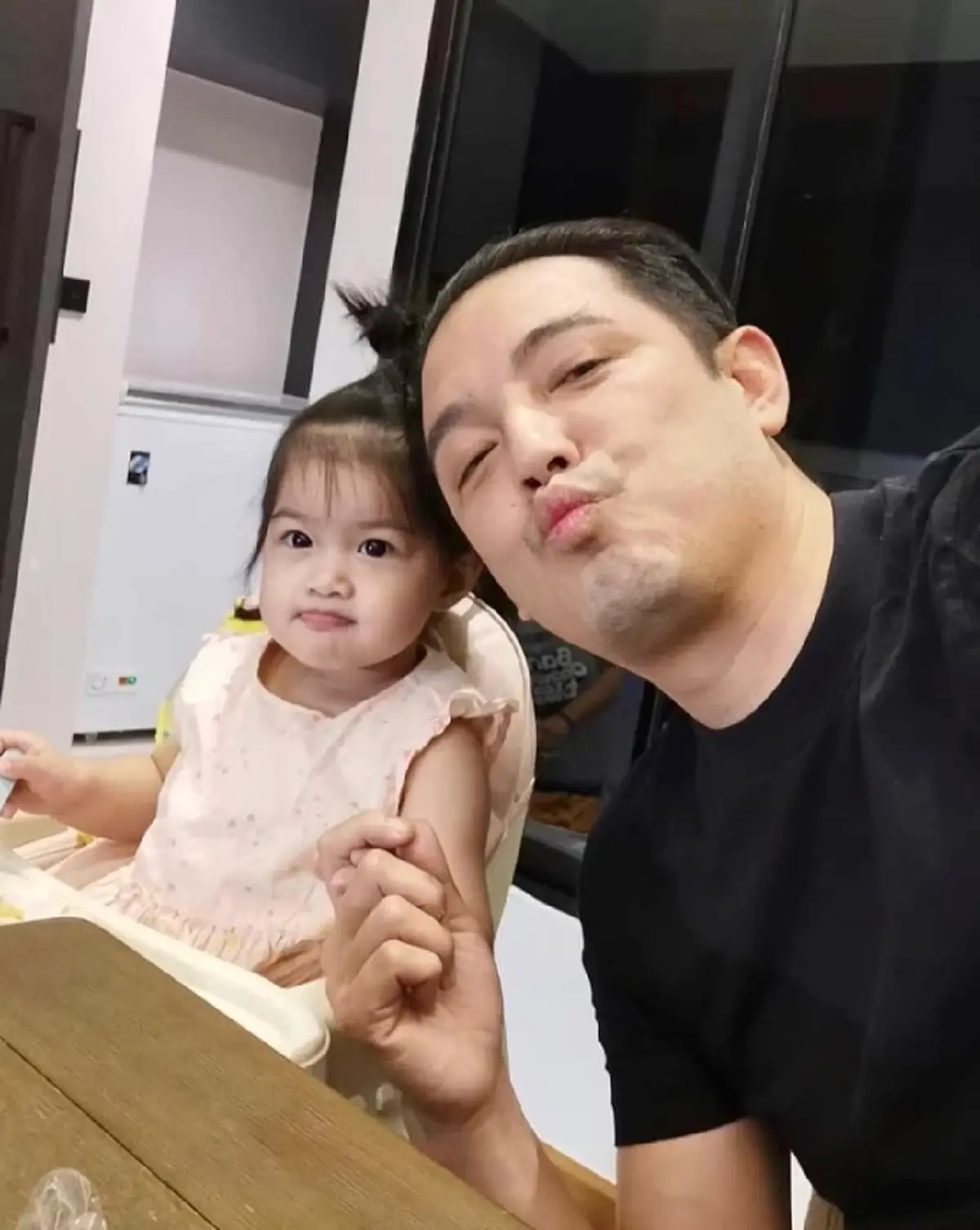 น้องวีจิ หนุ่ม ศรราม  ลูกสาว ติ๊ก บิ๊กบราเธอร์