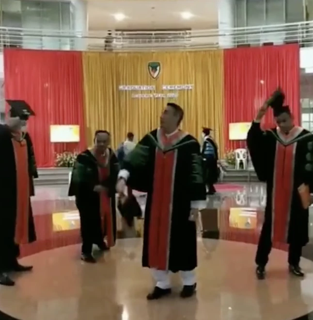 หมวดอ๋อ อดีตคนรัก แอฟ ทักษอร เรียนจบปริญญาเอก