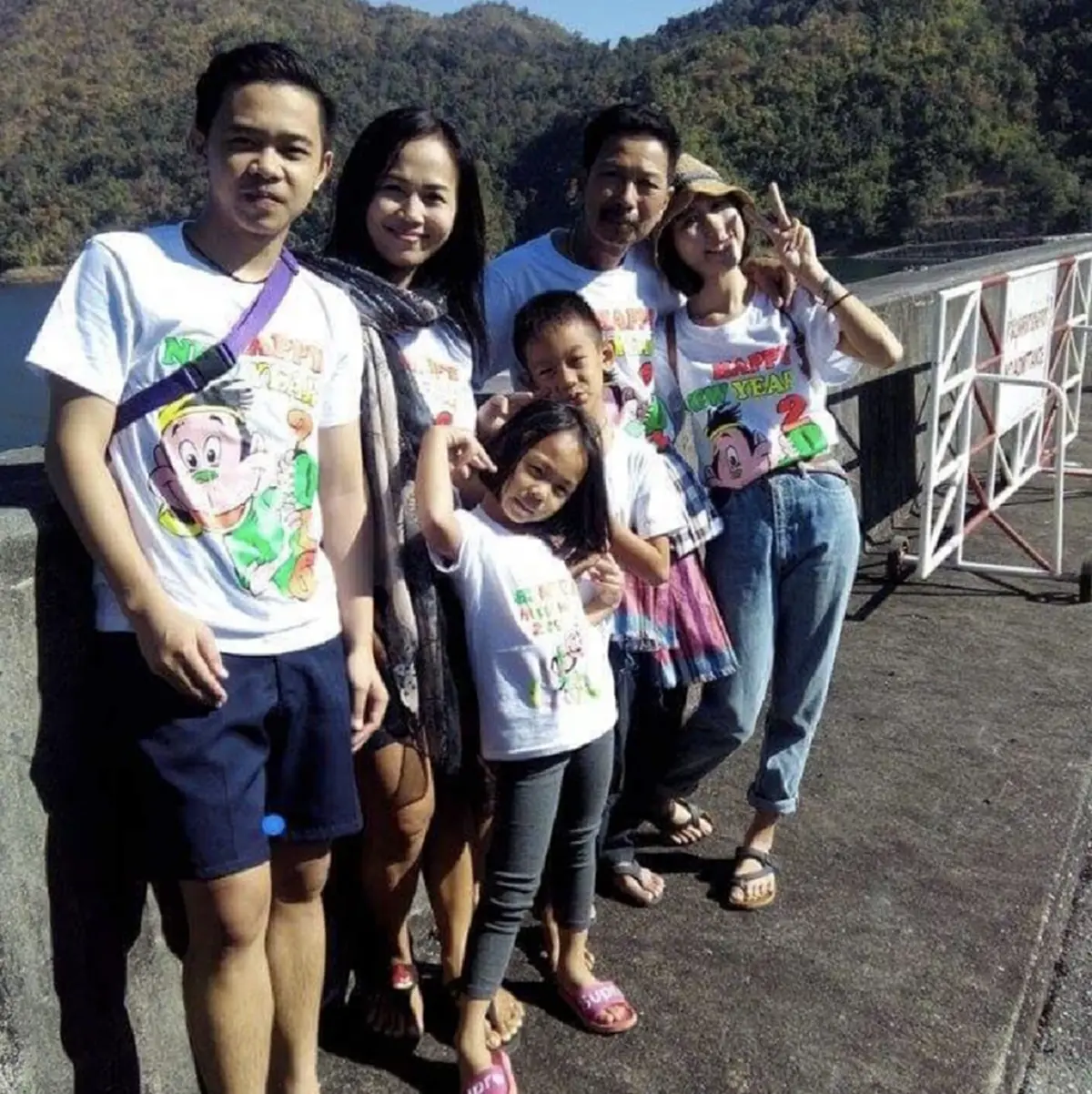 เฮียหมู บางรักซอย9 แท่ง ศักดิ์สิทธิ์ แท่งทอง โอนเงินช่วย เฮียหมู บางรักซอย9