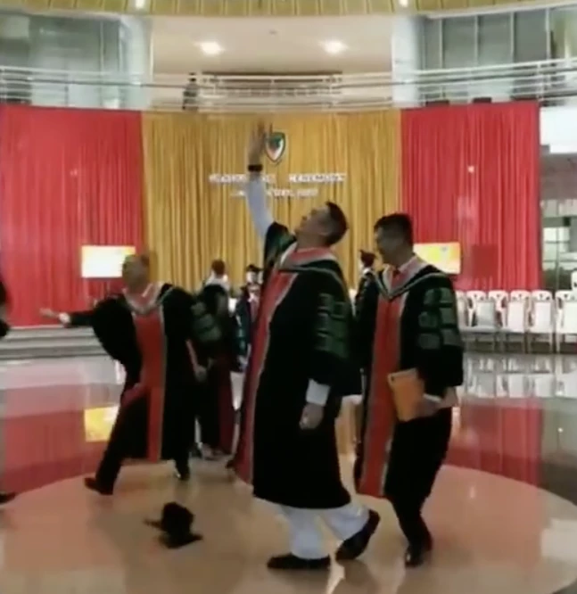 หมวดอ๋อ อดีตคนรัก แอฟ ทักษอร เรียนจบปริญญาเอก