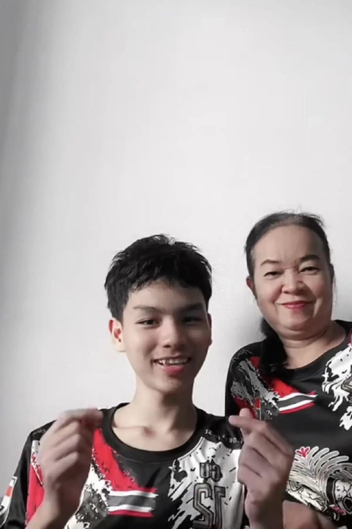 พี่พร น้องเวฟ คู่รักต่างวัย ทำจมูก เสริมจมูก ทุบหน้า ศัลยกรรม สวย สยบคำบูลลี่