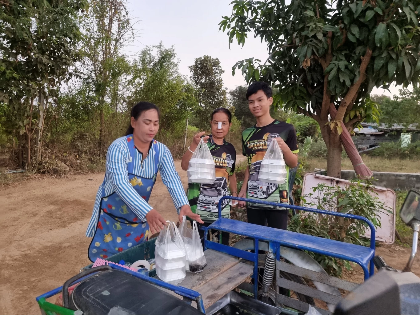 ประจักษ์ชัย ไหทองคำ เถ้าแก่สู่ขอ พี่พร น้องเวฟ คู่รักต่างวัย สู่ขอเจ้าบ่าว