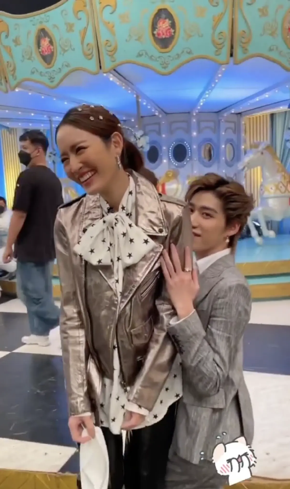 แอฟ ทักษอร เก็บอาการไม่อยู่เขินนักร้องดัง แอฟ ทักษอร-พีพี กฤษฏ์ 