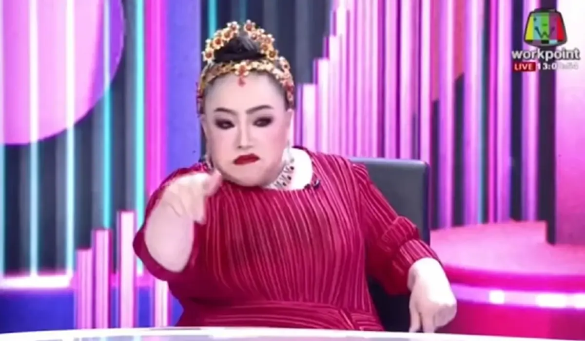 "หนูแหม่ม" หน้าเหวอโดน "ลีน่าจัง" ด่ายับกลางรายการสด ลามไปถึงโปรดิวเซอร์