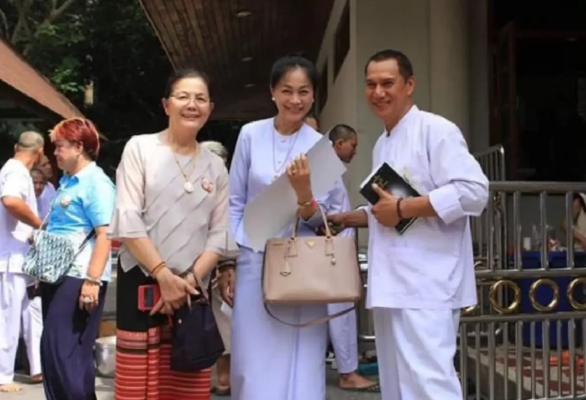 ส่องโฉมหน้า ภรรยา “สรพงศ์ ชาตรี" ดีกรีรองนางสาวไทย เคียงข้างจนวันสุดท้าย