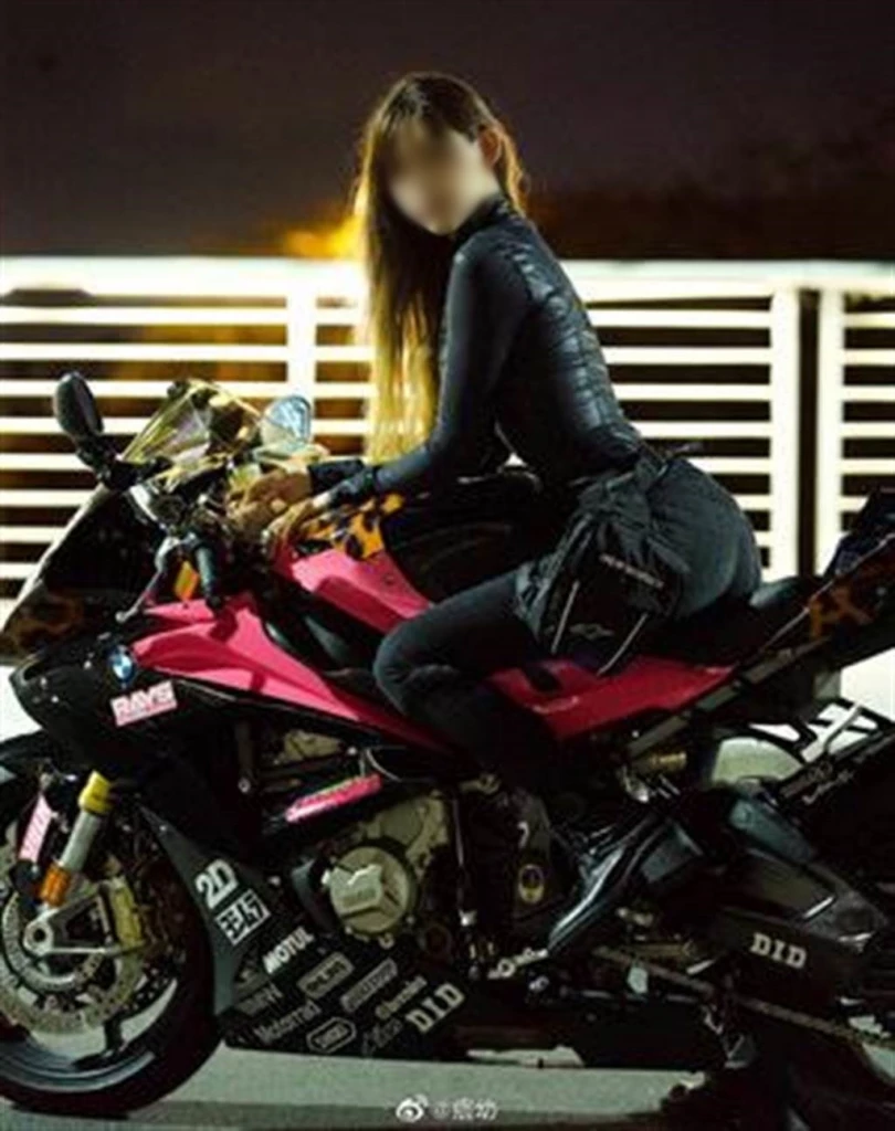 ฉาวสนั่น เน็ตไอดอลฉายา"นางฟ้าบิ๊กไบค์" ใช้ชีวิตหรู ถูกขุดเป็นไซด์ไลน์