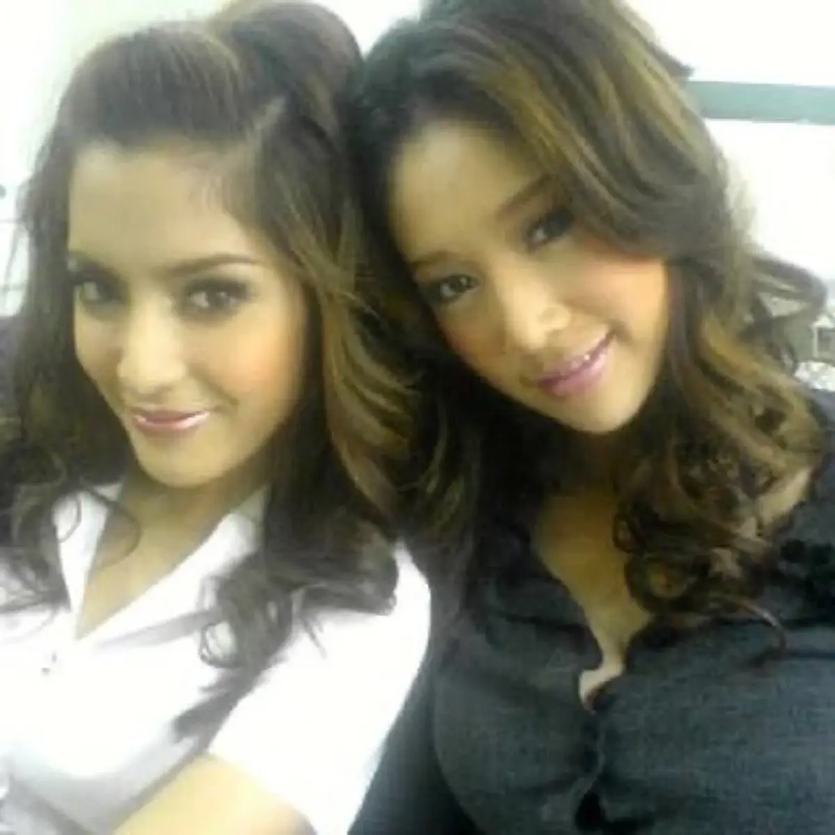 พิ้งกี้ สาวิกา เขียนคำอำลาสุดท้ายแด่  แตงโม นิดา  เพื่อนรักมิตรภาพกว่า 21 ปี