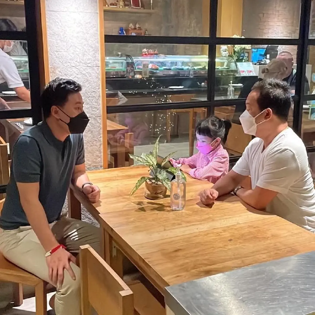 ทนายตั้ม โพสต์พี่ชายแตงโมถอนตัว เลือดข้นกว่าน้ำ แตงโม นิดา เสียชีวิต