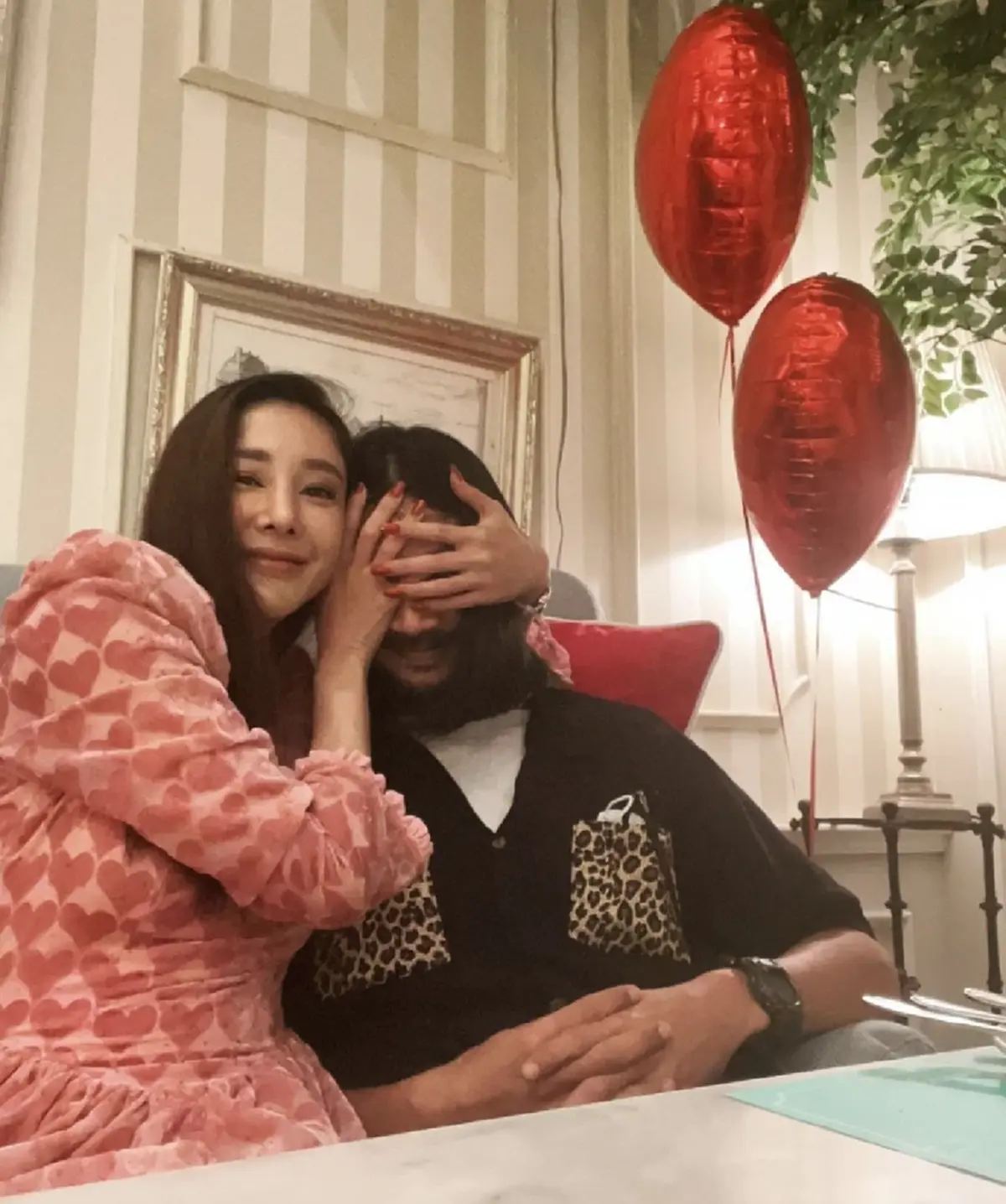 เบิร์ด แฟนแตงโม โพสต์รูปสื่อนัยยะปิดหูปิดตา คุณแม่สัมภาษณ์ล่าสุดโหนกระแส