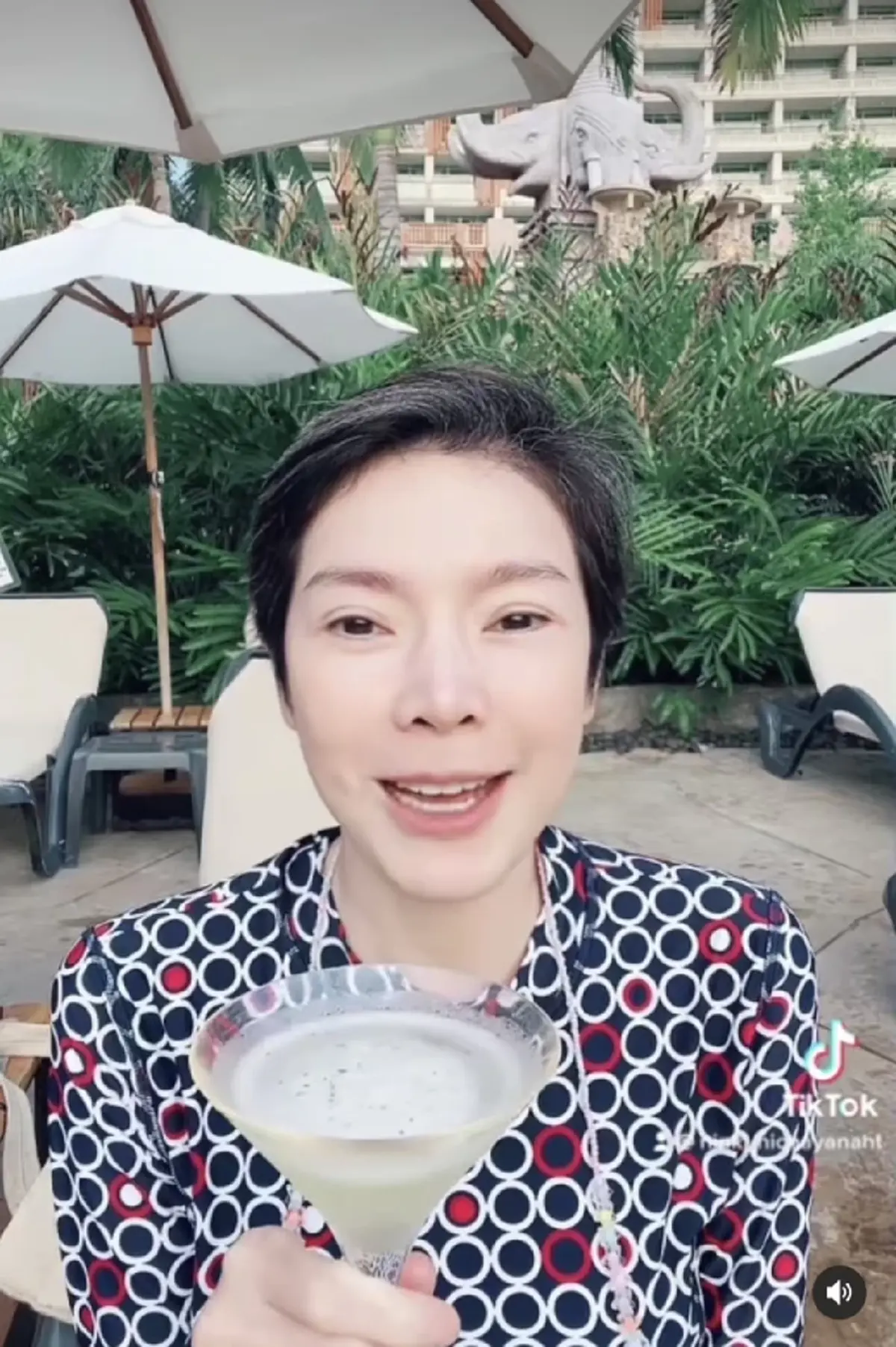 ภาพล่าสุด นิ้ง กุลสตรี