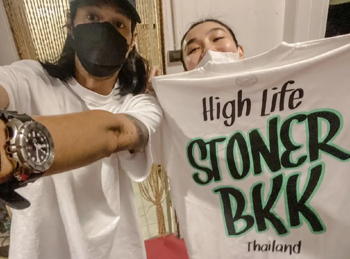  พิ้งกี้ สาวิกา ไม่ทอดทิ้ง อุดหนุนเสื้อ เบิร์ด แฟนแตงโม