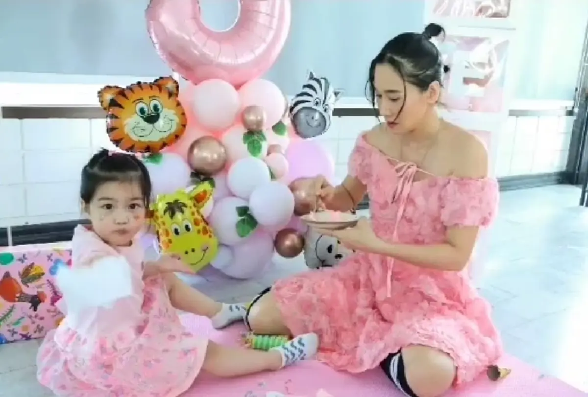 หนุ่ม ศรราม ให้ของขวัญ  ติ๊ก บิ๊กบราเธอร์ กุ้งพลอย เจอลูกสาว วันเกิด น้องวีจิ