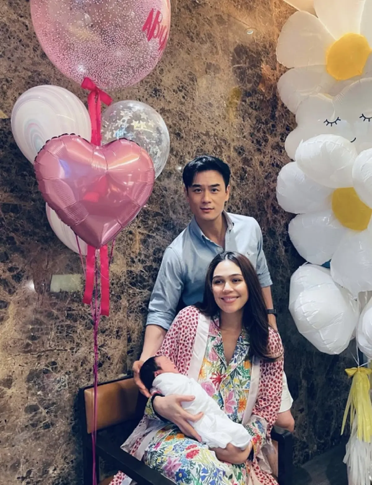 โน๊ต วิเศษ  ไปเจอหลานสาว น้องแอบิเกล / โน๊ต วิเศษ เคลื่อนไหวถึงหลานสาว น้องแอบิเกล