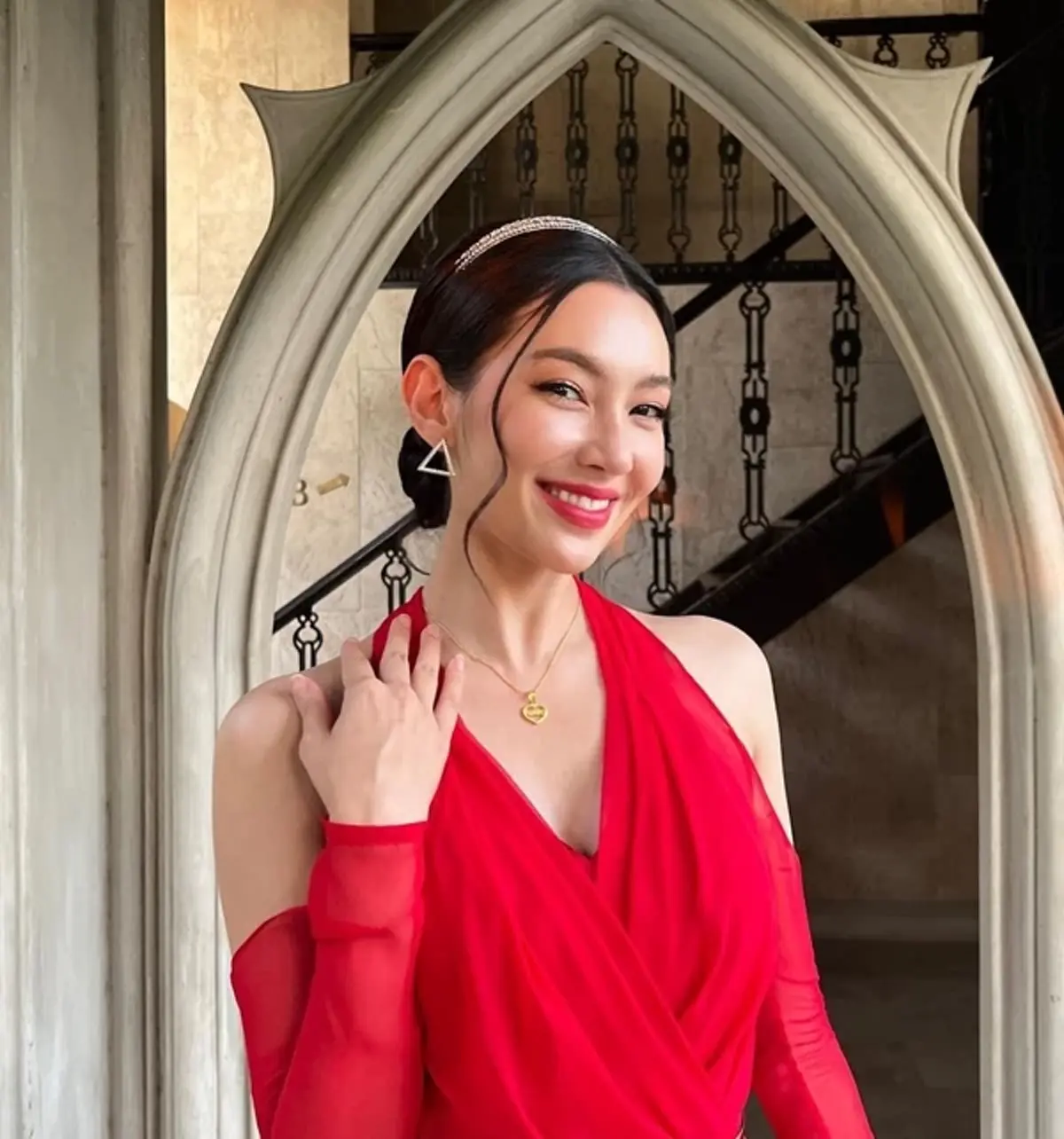 "เบลล่า ราณี" สาดความน่ารักต้อนรับสงกรานต์ พ้อเบาๆไม่รู้จะเล่นน้ำกับใคร