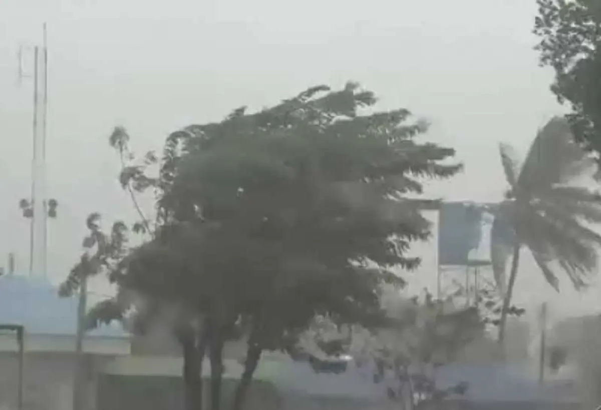 ประกาศเตือนพายุฤดูร้อนฉบับ 7 อัปเดตรายชื่อจังหวัดพายุถล่ม ฝนตกหนัก ลมแรง