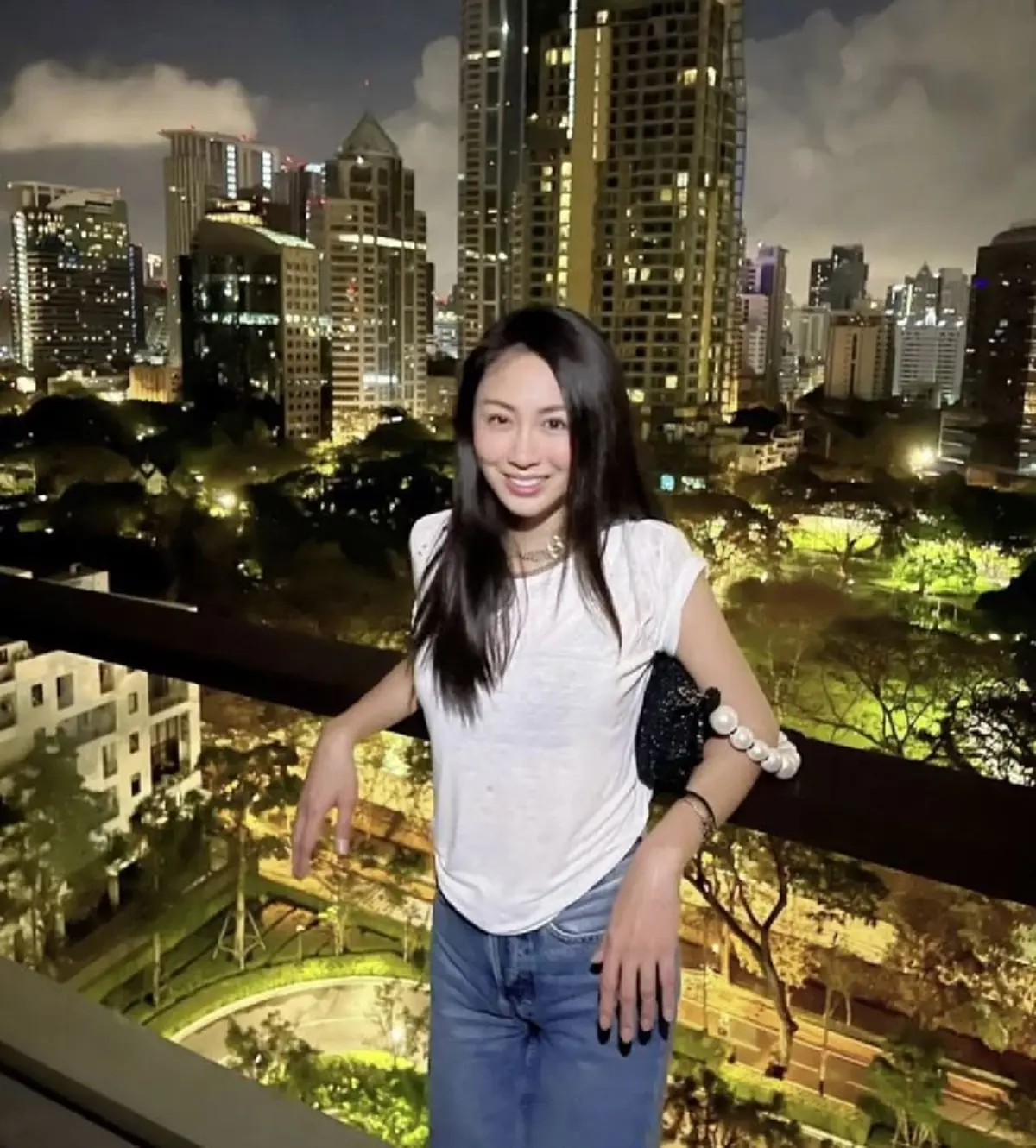 "เเซน" ยอมพูดเเล้วใครเป็นคนถ่าย ภาพเเตงโมยืนหันหลังบนเรือสปีดโบ๊ท