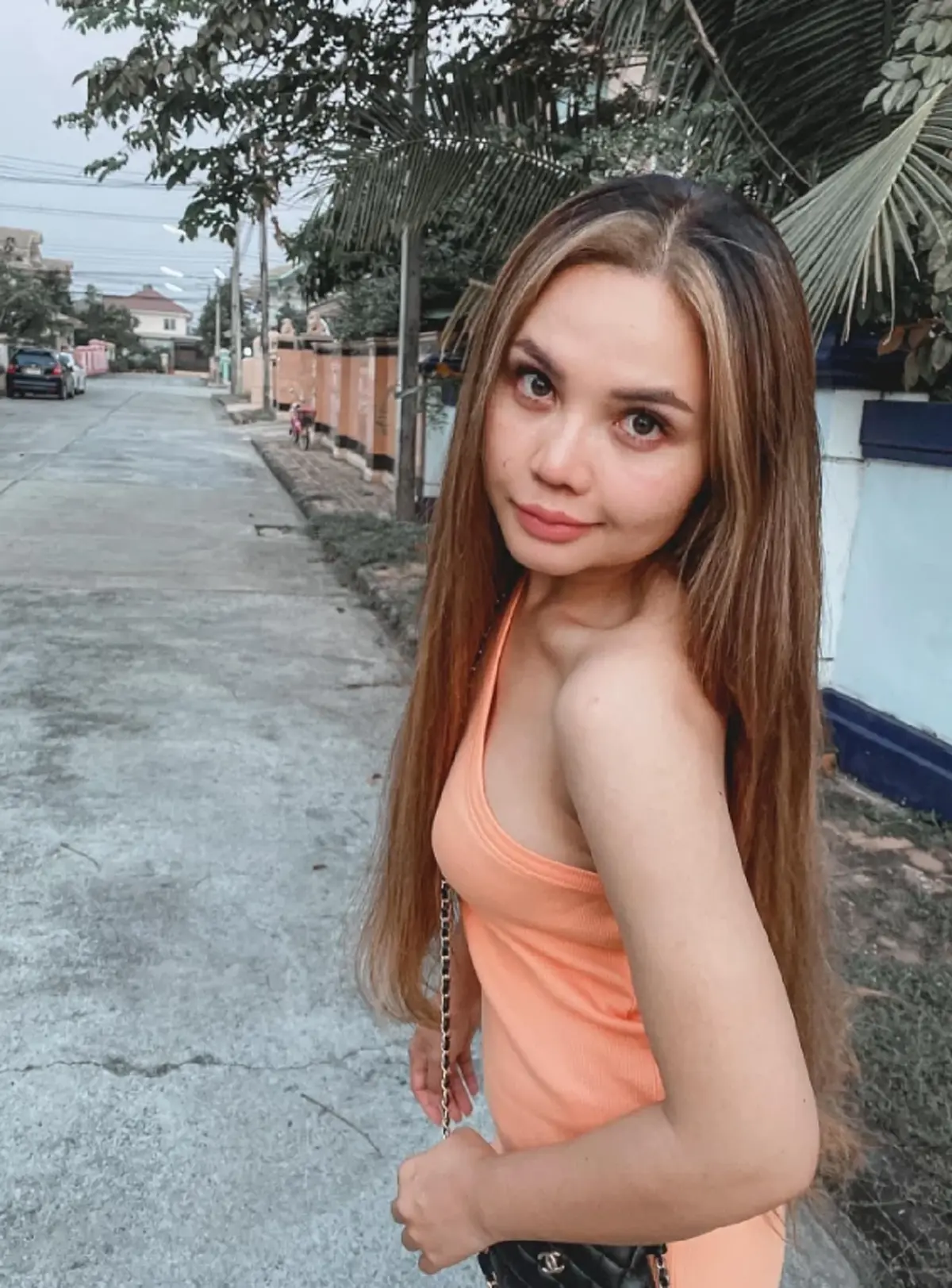 ภาพล่าสุด ตั๊กแตน ชลดา ผอมจนกระดูกไหปลาร้า